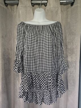 ⭐️Black & White Gingham Off-Shoulder Tunic⭐️